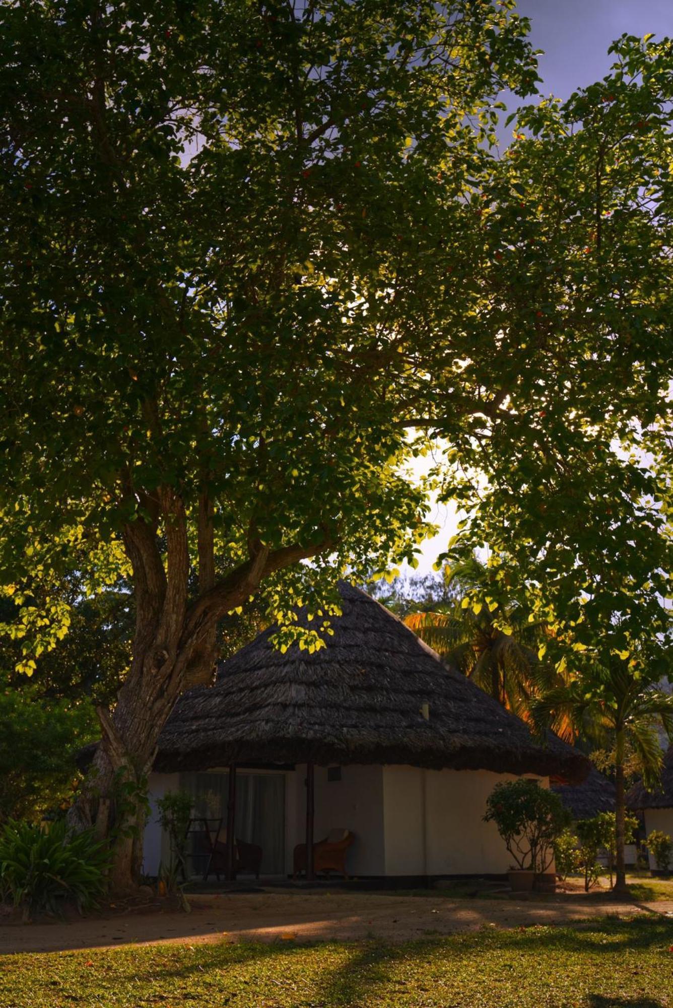 Hotel Cote d'or Lodge Anse Volbert Village Extérieur photo